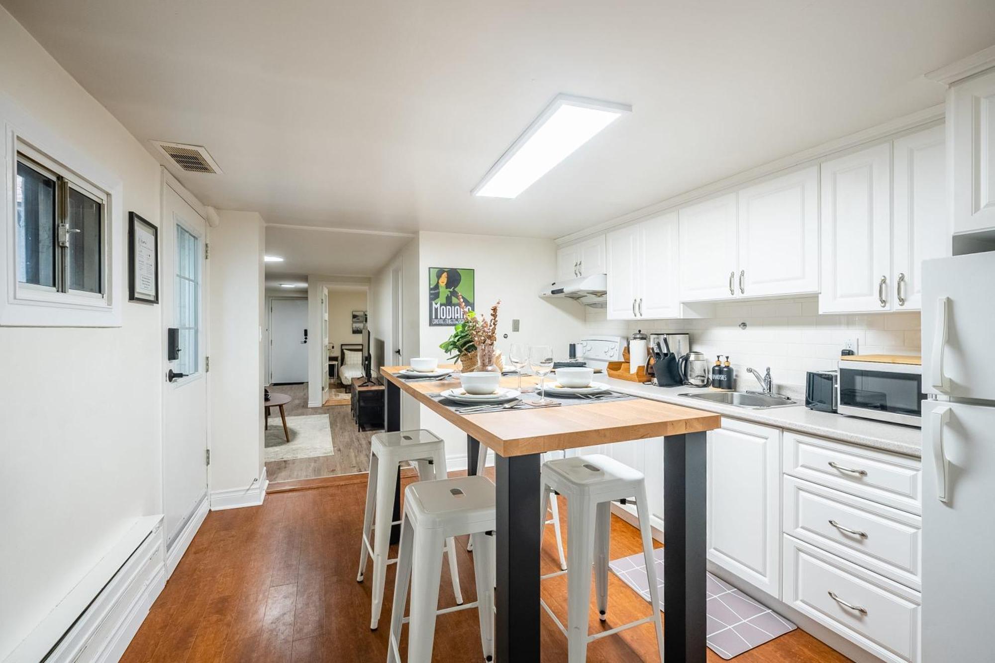 Modern 2br Apt - Close To Trinity Bellwoods Park